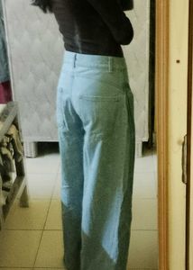 baggy jeans