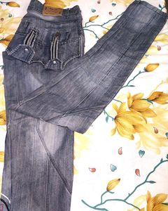 Jeans Stylish Attaractive Unique Branded