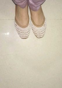 Embellished Juttis/Mojaris