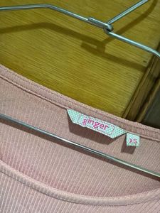 Chic Pink Ribbed Ruched Sleeve Top