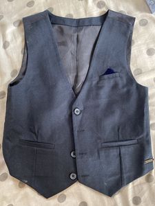 Combo Of 4  , 8 To 10 Year From Westsid