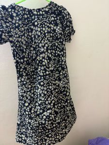 Chic Floral Print Mini Dress