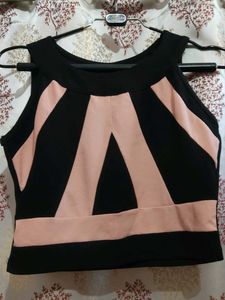 Stylish Black &amp; Pink Crop Top