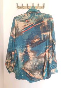 Premium Abstract Print Button-Up Shirt