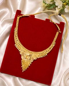 Golden Look Imitation Necklace – Perfect for Weddi