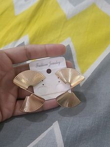 Premium Quality Anti Tarnished Stylish Ear Rings