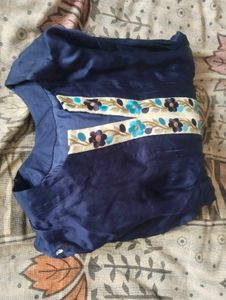Elegant Blue Embroidered Kurta