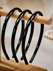Sleek Black Headband 2 pic