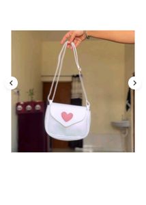 Cute White Crossbody Bag with Pink Heart