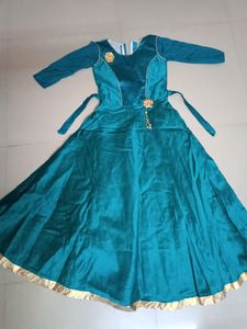 Green Simple Gown