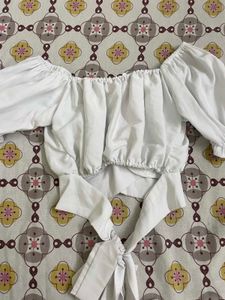 Trendy White Crop Top – Stylish &amp; Versatile