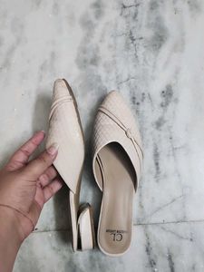 Stylish Flat Sandals