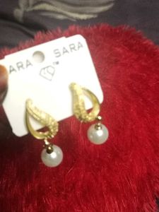 Elegant Pearl Drop Earrings
