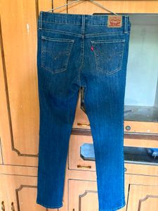 Levi's Women's Blue Slim fit Denim Jeans