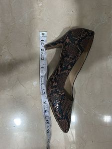 Stylish Snake Print Kitten Heels