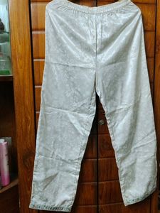 Item-KBG231/IMPORTED/PRELOVED/OFF-WHITE COLOURED/Poly Silk/Self Designed/Parallal Pant/Palazzo/ANTI-CREASE/Embroidered