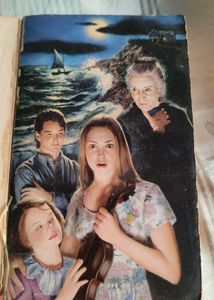 V.C. Andrews Melody Book | Thriller