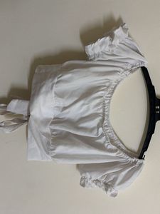 Off-Shoulder Puff Sleeve Crop Top
