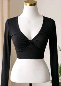 Chic Black Long Sleeve Twist Crop Top