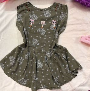 Cute Olive Floral Bubble Top 🕊️