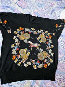 black tshirt