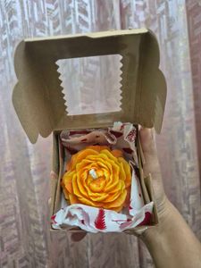 Golden Bloom Candle