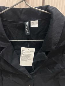 H&amp;M Divided Cropped Button-Down Top