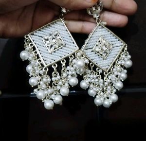 Elegant Pearl Dangle Earrings