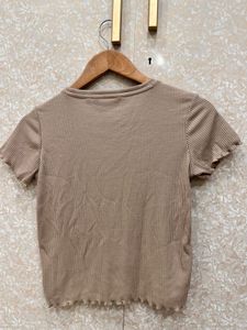 Ribbed Lettuce Trim Crop Top