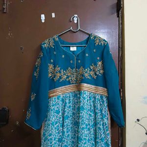Teal Kurta Set with Intricate Embroidery