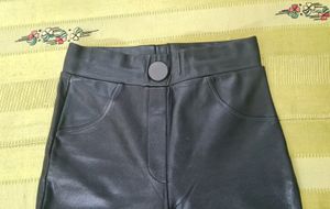 ZARA Shiny leggings with an elasticated waistband