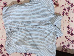 women Striped Button-Down crop top 💕