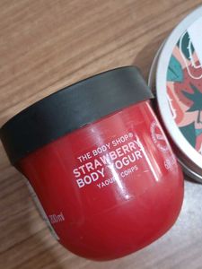 The body shop strawberry combo