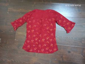 Chic Red Floral Print Kurta Top