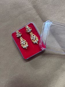 Elegant Gold Tone Dangle Earrings