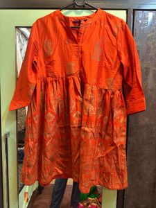 Sangria Orange Gold Foil Kurta – Size M
