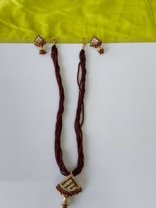 Exquisite Red Beaded Necklace & Earrings Set