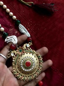 Exquisite Traditional Indian Necklace Set