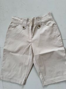 Chic Beige shorts