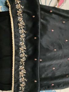 Elegant Black Embroidered Kurta