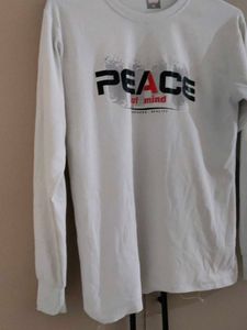 White Long Sleeve T-Shirt "Peace of Mind"