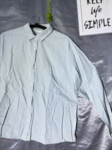 H&amp;M Classic Striped Button-Up Shirt