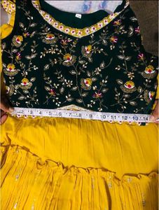 Elegant Yellow &amp; Green Embroidered Kurta Set