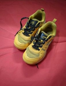 Yellow Sport Shoes