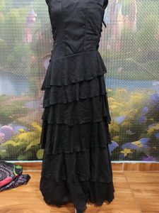 Black Tiered Gothic Sleeveless dress