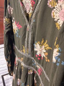 Floral Print V-Neck Midi Dress