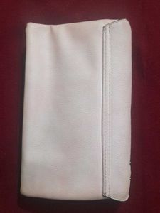 🌟Chic Peach Clutch with Floral Detail