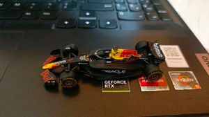 Bburago Oracle Racing F1 Car