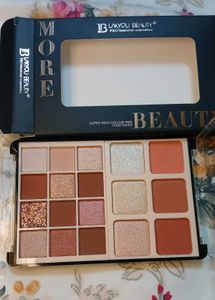 Eyeshadow + Blusher + Highlighter Palette 😍