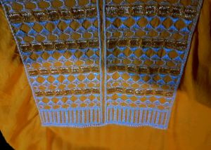 brand unknown  size xs yellow color kurti.